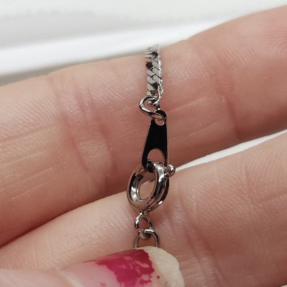 Vintage Art Deco Crystal V Silver Chain Necklace 18" Flat Silver Plated Chain - Picture 4 of 9